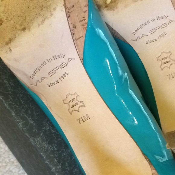 Via Spaga V-Alexis Turquoise Platform Heels - Picture 4 of 8